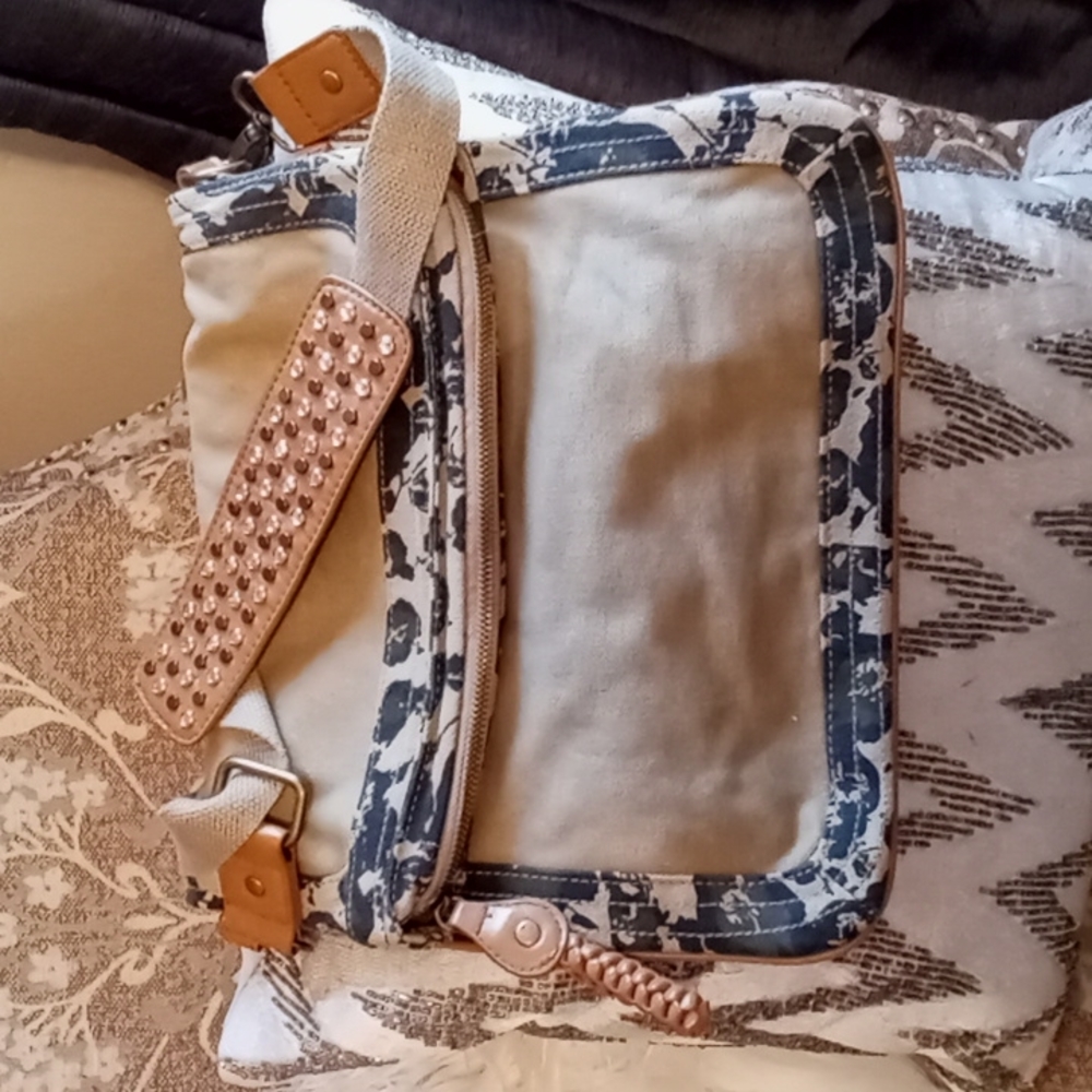 Poppie Jones crossbag